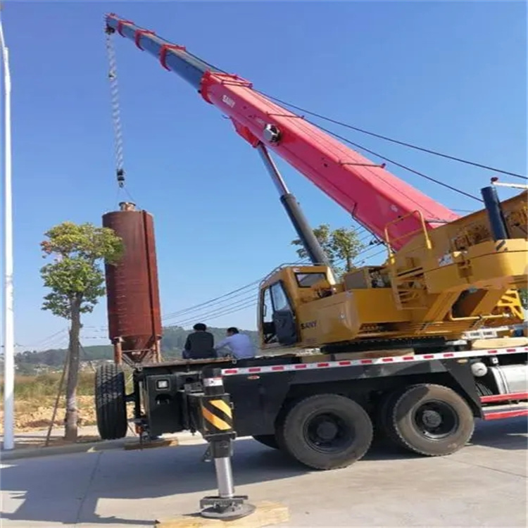 宁明80吨吊车出租多少钱