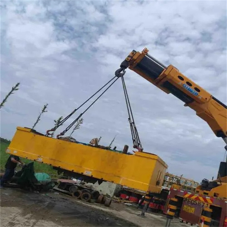 宁明吊车吊集装箱需要多少钱