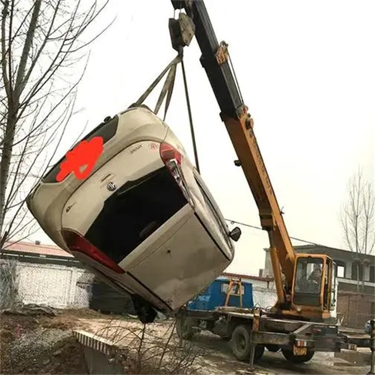 宁明吊车救援小汽车怎么吊